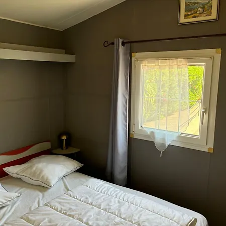 בית נופש Le Cabanon Des Etangs By Sur La *